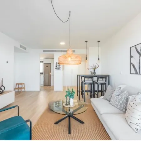 Διαμέρισμα Modern Penthouse With 3 Bedroom In Area Εστεπόνα