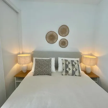 Modern Penthouse With 3 Bedroom In Area